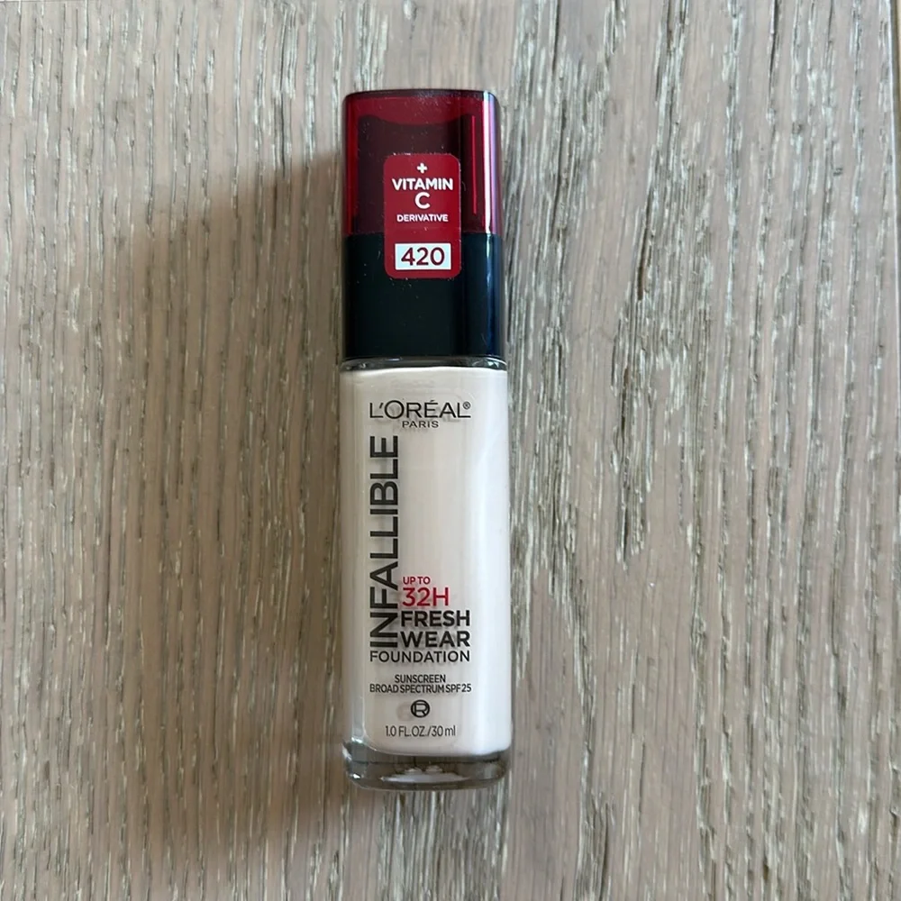 L'Oreal Paris Infallible 32HR Fresh Wear Foundation with SPF 25